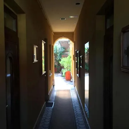 Arany Elefant Szallashely Pensionat Esztergom