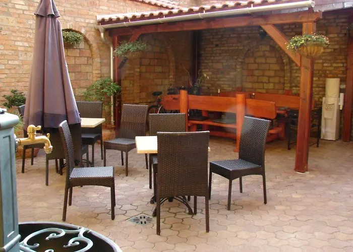 Arany Elefánt Panzió Casa de hóspedes 3*